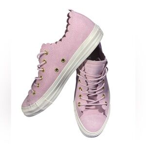 Converse CT All Star Frilly Thrills Low Pink Foam Suede Sneakers Women’s Size 9